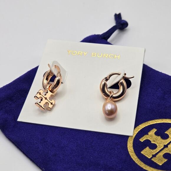 NEW Tory Burch KIRA PEARL DROP EARRINGS Rose Gold T Logo Dangling Small Gift - Picture 2 of 5